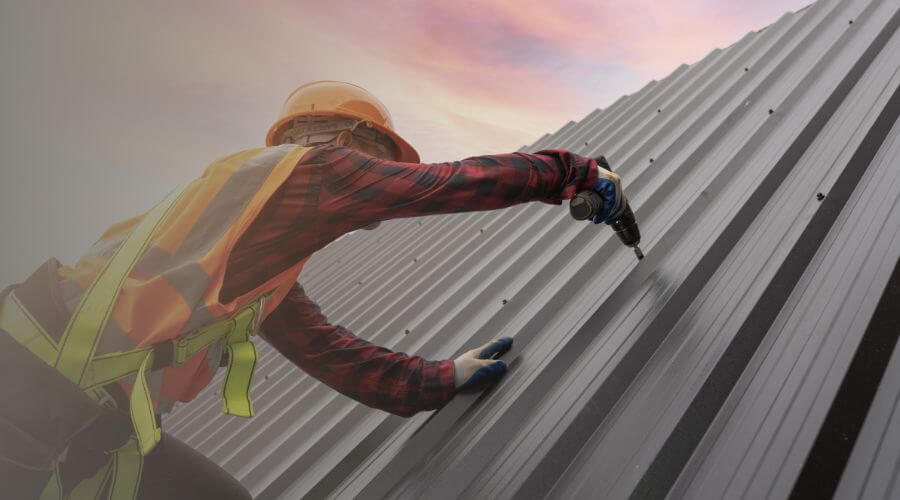 Professional gutter cleaning in Saint Clair, MN